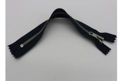 China High Polished Thin Closed Ended Metal Zips , Silver Teeth Purse Ykk Handbag Zippers supplier
