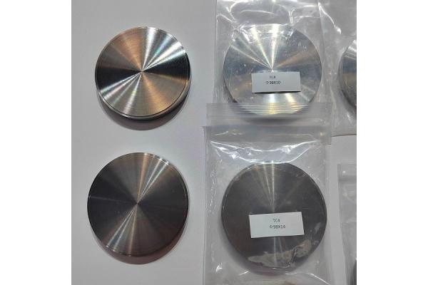 99.99% Purity Sputtering Metal Target With Polished Surface Crystal Structure