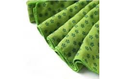 China Microfiber Yoga Towel Anti Slip Silicon Dot With Custom Design supplier