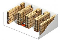 China 2000kg Pallet Rack Systems For Retailing Industries / Logistics Center supplier