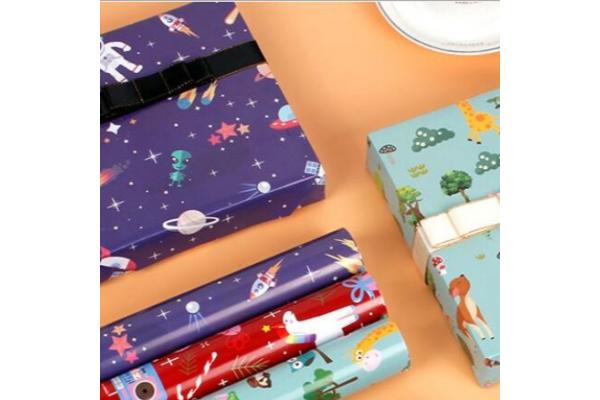 Digital Printing Technology Gift Wrap Paper Roll With Matte Surface Finish