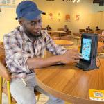 Android Indoor LCD Advertising Display Smart Touch Screen Table for Coffee / House / Hotel for sale
