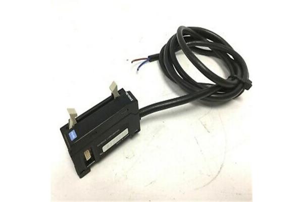 Factory Sealed Original KEYENCE Connector Unit FS-R0