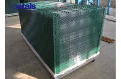 China Powder Coated 3D Wire Fence Panel Factory Supply Welded Wire Mesh Fence supplier