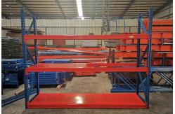 China Nonstandard Q235 Industrial Metal Shelving Light Or Heavy Duty Warehouse Racking System supplier