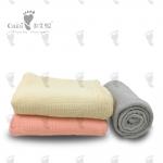 Customised Multicolor Quilt Set Multicolor Striped Quilt Huggable PP Cotton Plush for sale