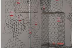 China 2.7mm Woven Hexagonal Gabion Box Double Twisted Hexagonal Wire Mesh supplier