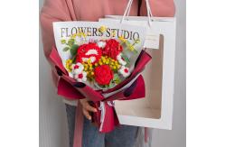 China 40x30cm Carnation Knitted Yarn Bouquet Beautiful Mother's Day Present supplier