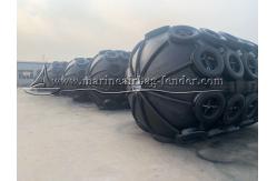 China High Tensile Natural Rubber Pneumatic Marine Fender Sizes Customized supplier
