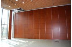 China Modern Decorative Folding Rolling Wall Partitions For Banquet Hall supplier