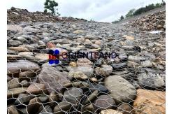 China Woven Mesh Gabions  Gabion  For River And Canal Training Works supplier