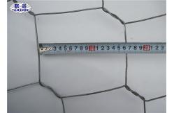 China Hexagonal Stone Gabion Wall Cages / Wire Basket Rock Retaining Wall supplier