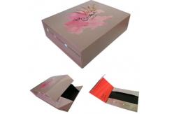 China 128g Debossed Foldable Cardboard Gift Boxes Custom Magnetic Closure 4C supplier