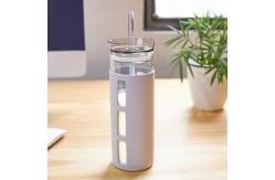 China 18.5oz Shatterproof Glass Travel Bottle , Borosilicate Water Bottle With Straw supplier