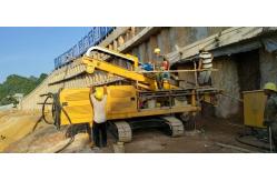 China Hydraulic Crawler Drilling Machine With Strong Impact Power Head BHD - 175 supplier