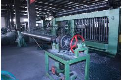 China Double Twist Hexagonal Mesh Machine 80mm x 100mm For Oil And Construction supplier