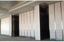 China Modern Wood Dividers Folding Partition Walls Sliding Aluminium Track Roller supplier