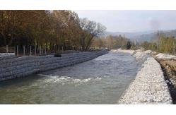 China Heavy Galvanized 80*120mm Stone Cage Wire Mesh Prevent Soil Erosion supplier