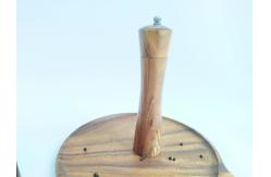 China Refillable Wooden Salt And Pepper Grinders With Adjustable Size / Shape supplier