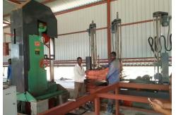 China Popular MJ3210 Vertical Band Sawmill with Log Carriage /Automatic feeding Vertical bandsaw Mill supplier