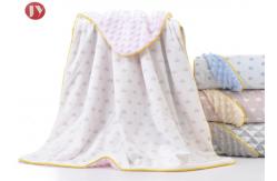 China Print Cotton Bamboo Baby Blankets , Double Layer Muslin Blanket With Dot Fleece Backing supplier