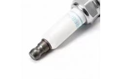 China 5416 LFR6AIX-11 Car Spark Plug 474Q18110 High Precision Hyundai Spark Plug supplier