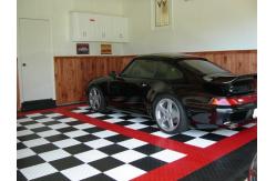 China PP Garagetrac Garage Flooring Tiles Interlock Racedeck Diamond Tile supplier