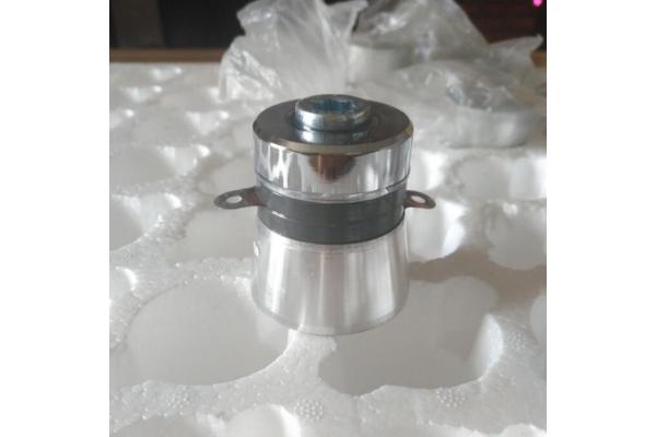 High Efficiency Heat Resistance 40K Piezoelectric Ultrasonic Transducer For Cleaning Industry