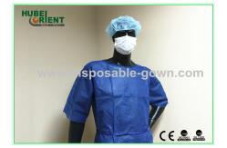 China Breathable Polypropylene Disposable Patient Gown 45g/m2 For Operation Room supplier
