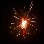 Chinese Consumer Cake Fireworks For New Year Celebration 1.4g Un0336 Cake Pyrotechnic for sale