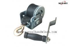 China CE 800lbs Mechanical Manual Hand Crank Winch supplier