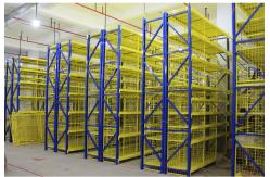 China Cold Roll Steel Medium Duty Shelving Racking / Long Span Racking System supplier