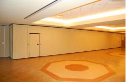 China Wood Door Sliding Roller Removable Wall Partition / Acoustic Operable Partitions supplier