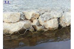 China Heavy Stone Gabion Retaining Wall Galvanized Hexagonal Feature Eco - Friendly supplier