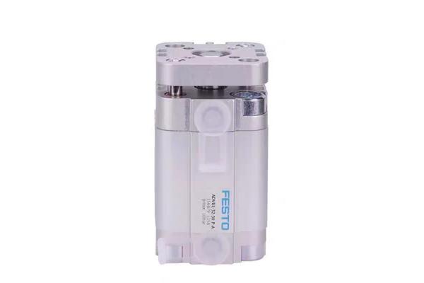 Piston Piston Rod Pneumatic Cylinders with Male Thread Piston rod End
