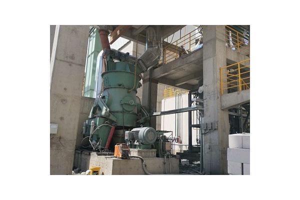 Hengcheng Vertical Raw Mill euipment For Cement Clinker Grinding