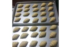 China Fully Automatic Bread Making Machinery Pastry Rolling Dough Sheeter Machine supplier