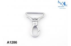 China Stable Structure Flag Swivel Hooks / Strong Dog Swivel Hooks 14.9g supplier