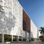 Perforated Aluminum Cladding Panel 300x1200mm Aluminium Facade Panels for sale