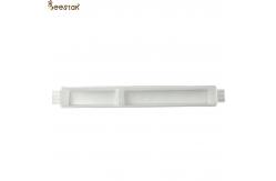 China Apiculture Honey Bee Feeder Strengthen Beekeeping Beehive Entrance Plastic Bee Feeder supplier