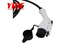 China OEM / ODM EV Charging Gun Portable Fast Charger Interlock Ergonomic supplier