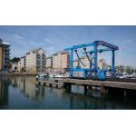 Cabin Control Boat Yacht Marine Travel Lift Crane On Dock Arm for sale