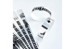 China Customizable Silver Shiny Glitter Holographic Disposable Bracelets Perfect for Party supplier