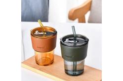 China OEM ODM 400ml Glass Coffee Cup / Mug With Lid And Straw supplier