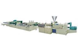 China High Performance Construction WPC Board Machine With Online Lamination Machine supplier