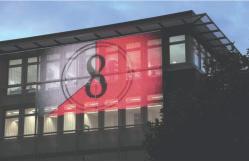 China Commercial LED Mesh Screen with Video Display Function and 144pcs/m2 Lamp Quantity supplier