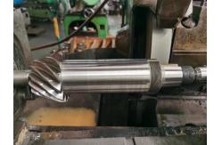 China Precision Transmission Gears Carburizing 62 HRC Grinding Spiral Bevel Gear Shaft supplier