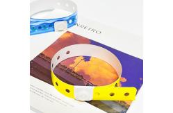 China Customized Vinyl PVC L-Shaped Wristbands for Conference Attendee Identification supplier