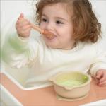 China Bpa Free Eco-friendly Spoon Bib Colorful Suction Cute Bear Shape Silicone Baby Feeding Bowl for sale