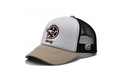China Sponge Mesh 5 Panel Trucker Hats Curved Visor Comfortable Breathable supplier